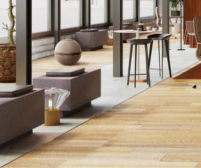 椅子の側面にメラミン化粧板が使われた高揚空間